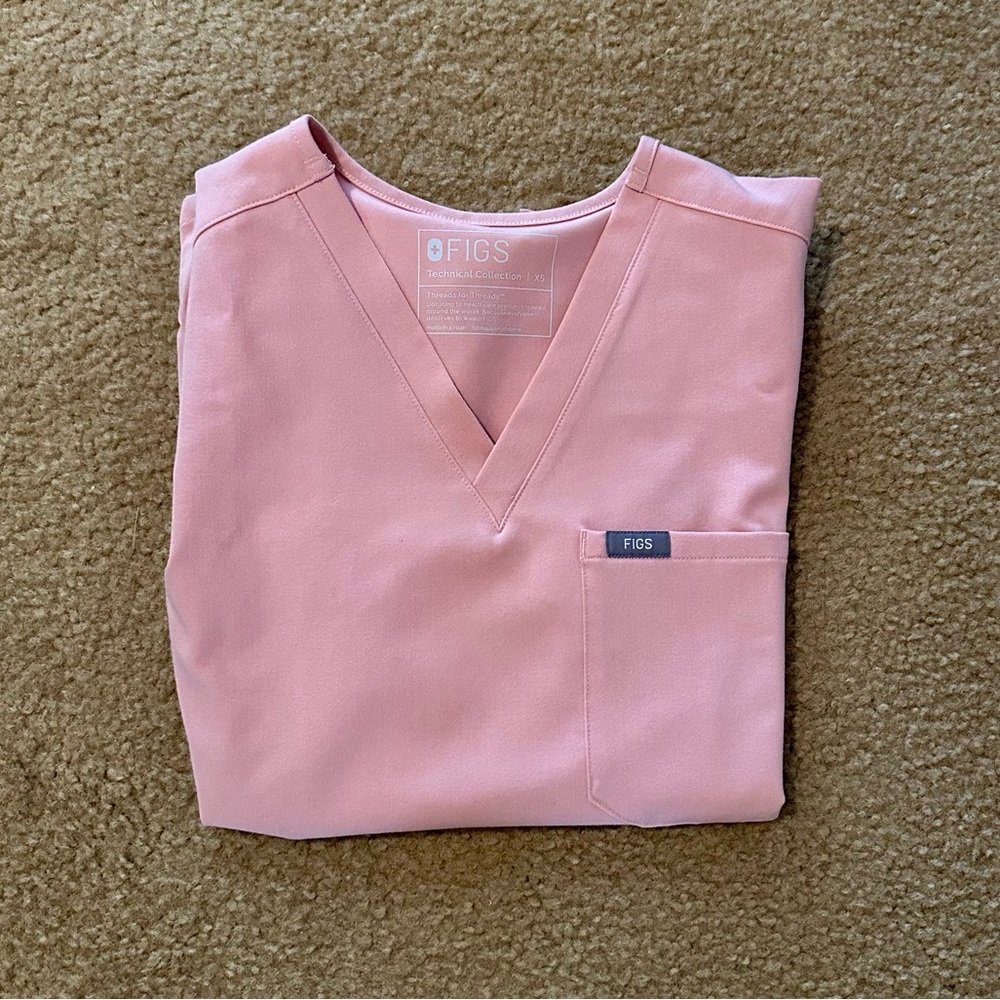 Figs Pink Sand Catarina Scrub Top